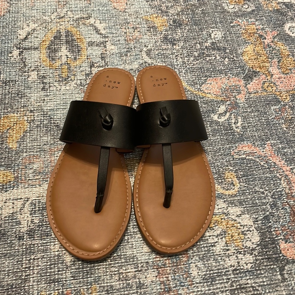 A New Day Black Thong Sandals Size 8
